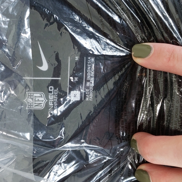 NFL Las Vegas Raiders Nike Full Zip Jacket - Picture 6 of 7